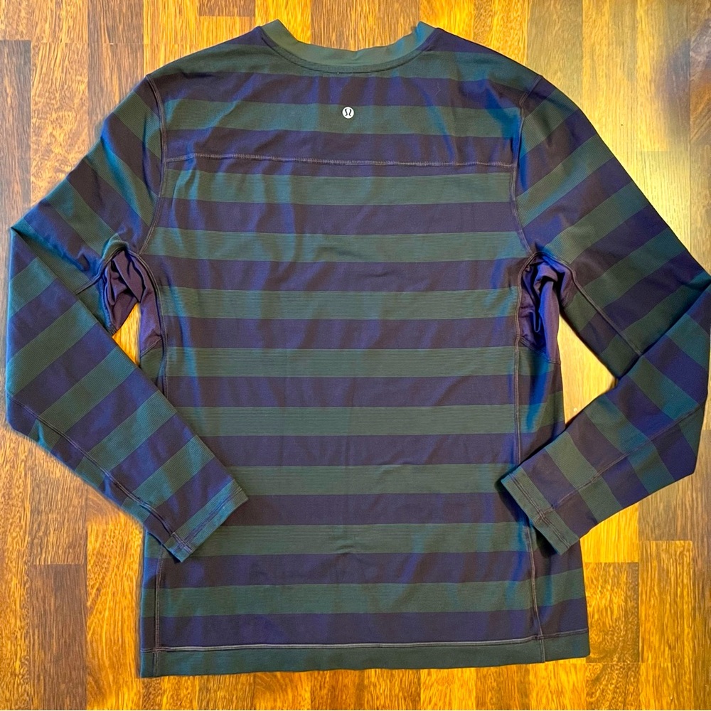 Like new XL Lululemon long sleeve striped casual shirt.